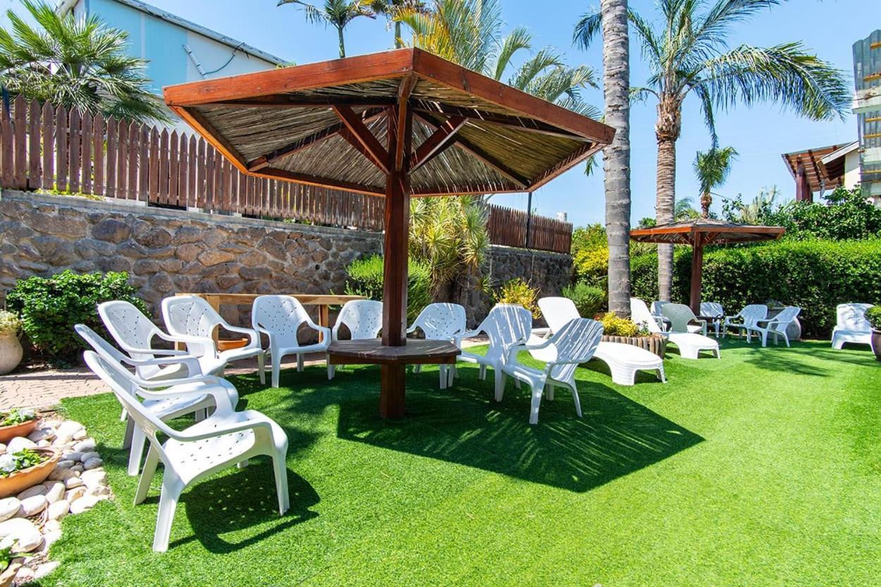 Villa Nof Glili Mansion Yavneʼel Exterior foto