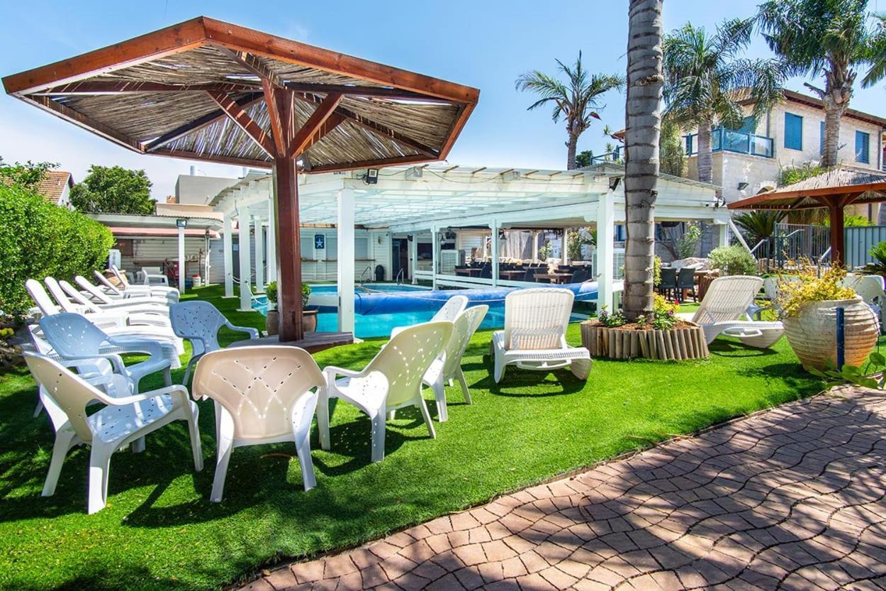 Villa Nof Glili Mansion Yavneʼel Exterior foto